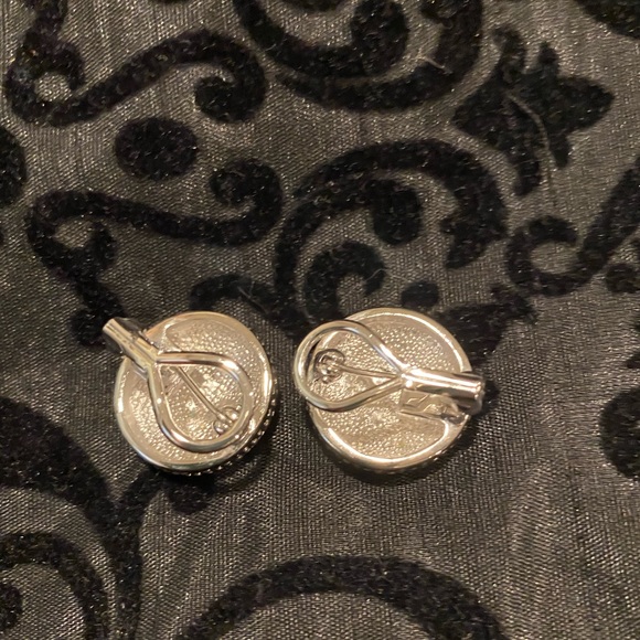 Premier designs pendant and earrings - Picture 2 of 2